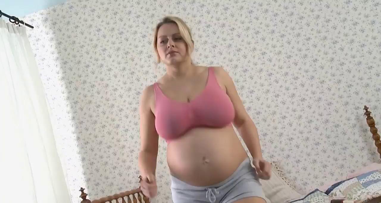 Big Boobs Pregnant Girl
